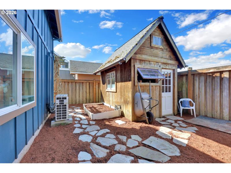 Shed