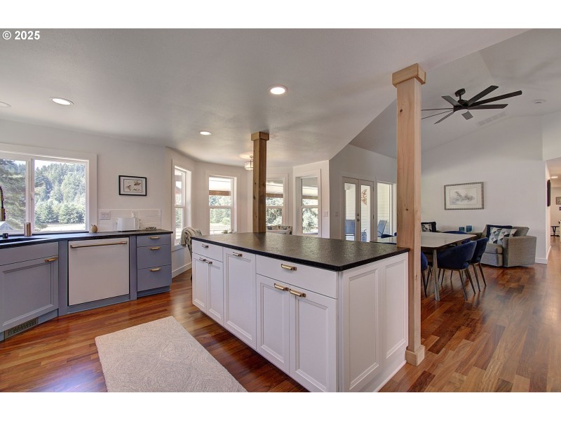 Kitchen/Family Room