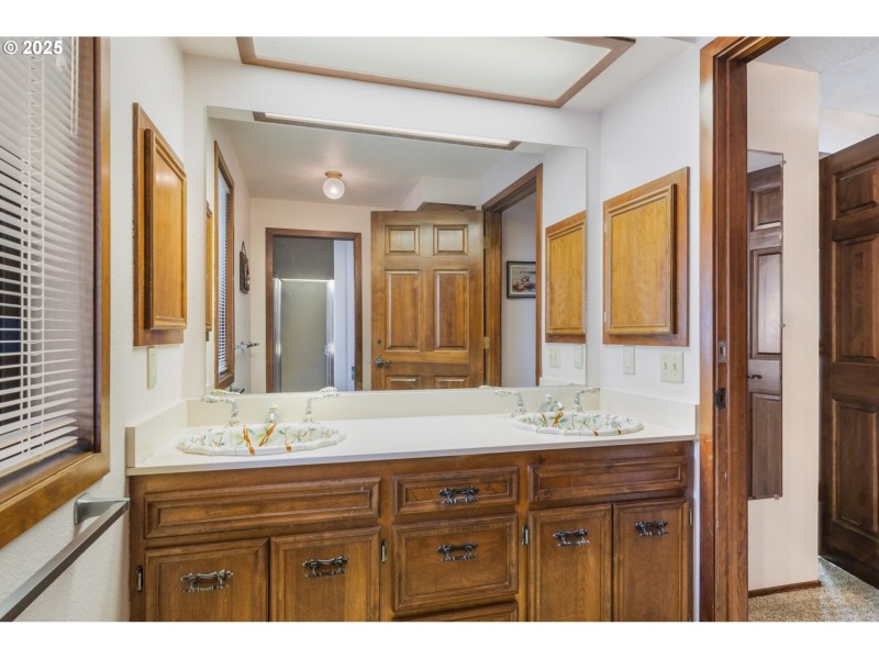 Attached Bathroom #2