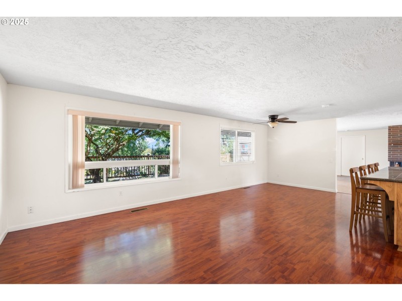 Living Room/Dining Room