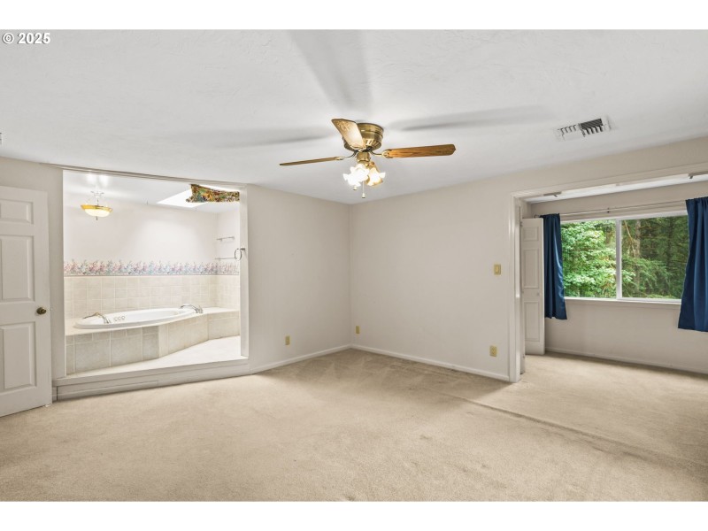 Bedroom, Owner's Suite