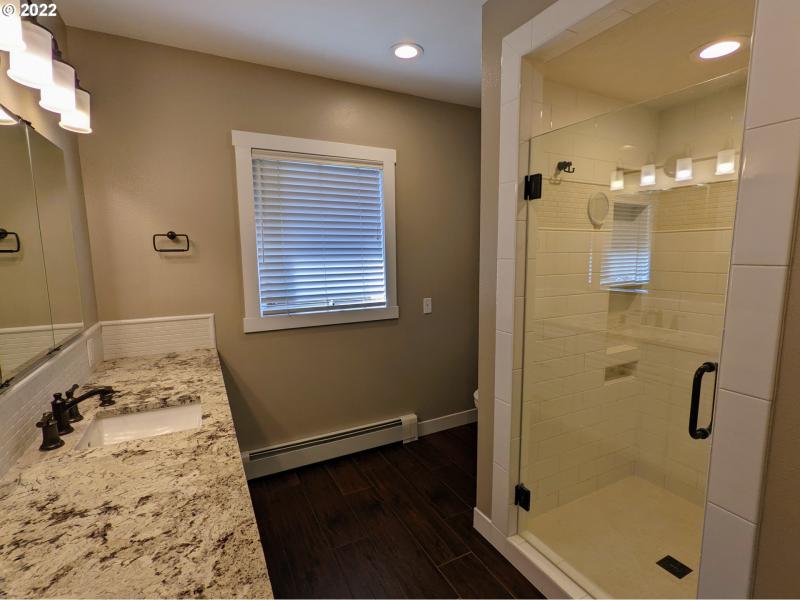 Owner's Suite Bathroom