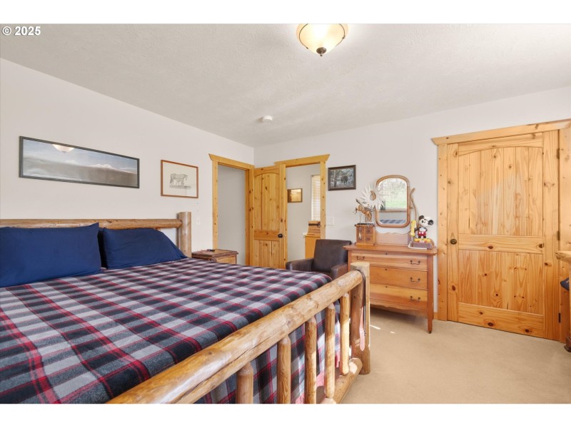 Owner's Suite Bedroom