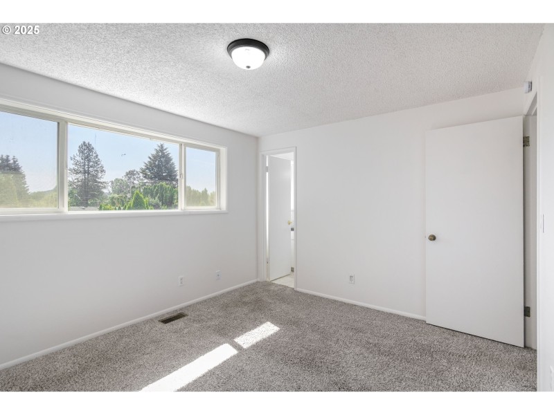 Bedroom, Owner's Suite