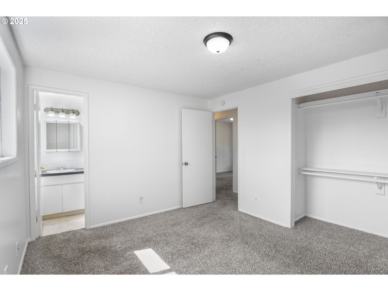 Bedroom, Owner's Suite