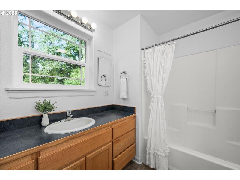 Owner's Suite Bathroom