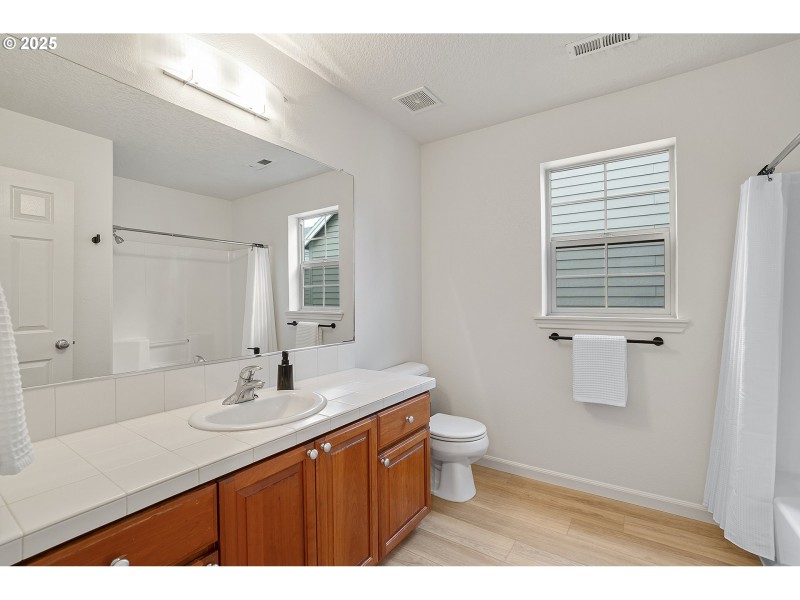 Bathroom, Continental