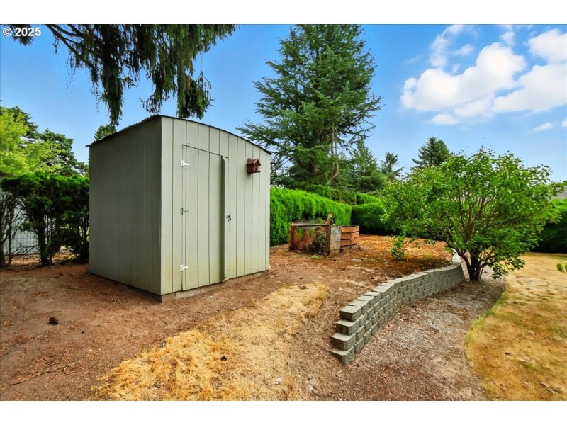 Shed