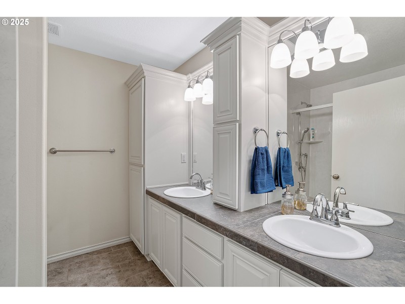 Attached Bathroom #3