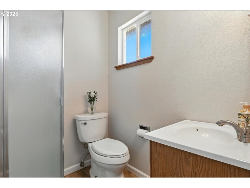 Bathroom, Attached