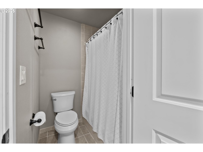 Owner's Suite Bathroom