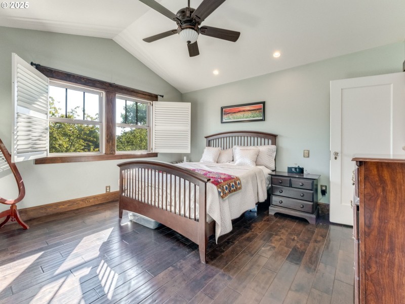 Bedroom, Owner's Suite