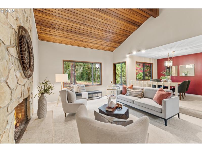 Living Room/Dining Room