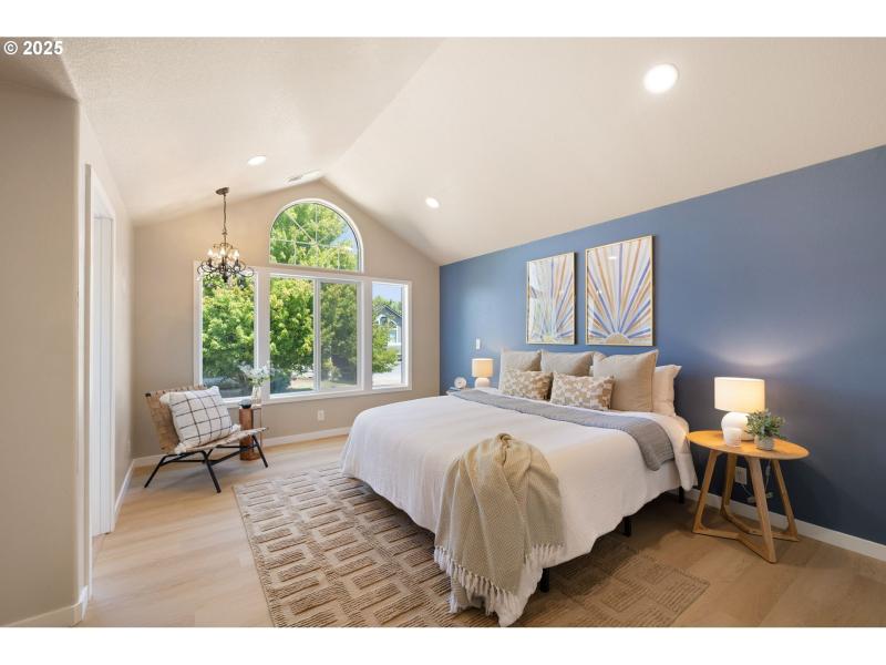 Bedroom, Owner's Suite