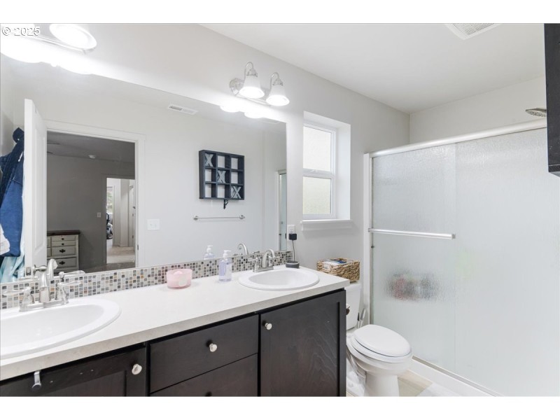 Bathroom, Attached