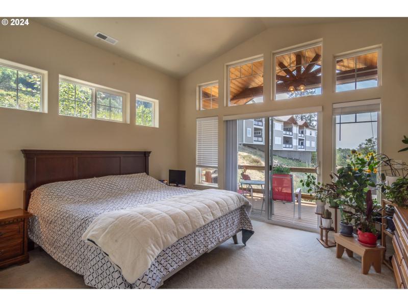 Bedroom, Owner's Suite