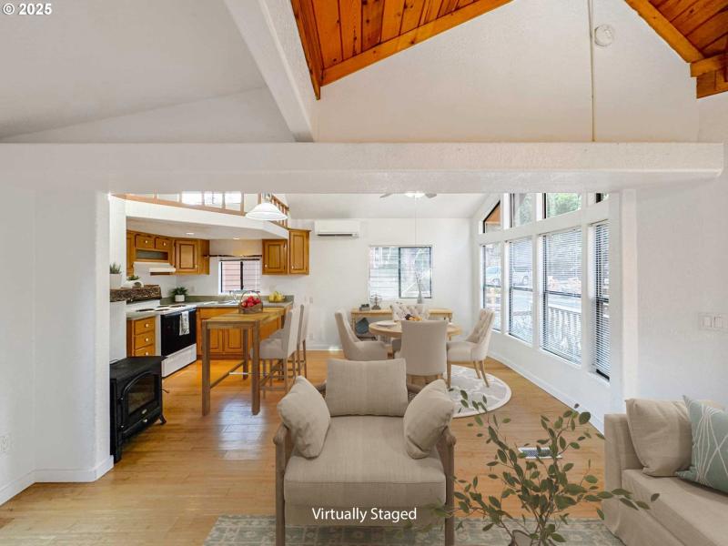 Living Room/Dining Room