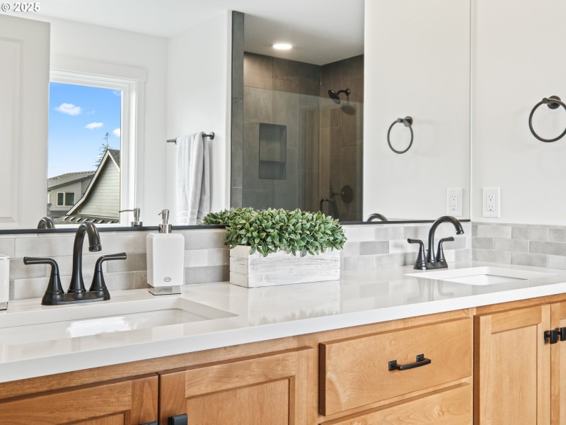 Owner's Suite Bathroom