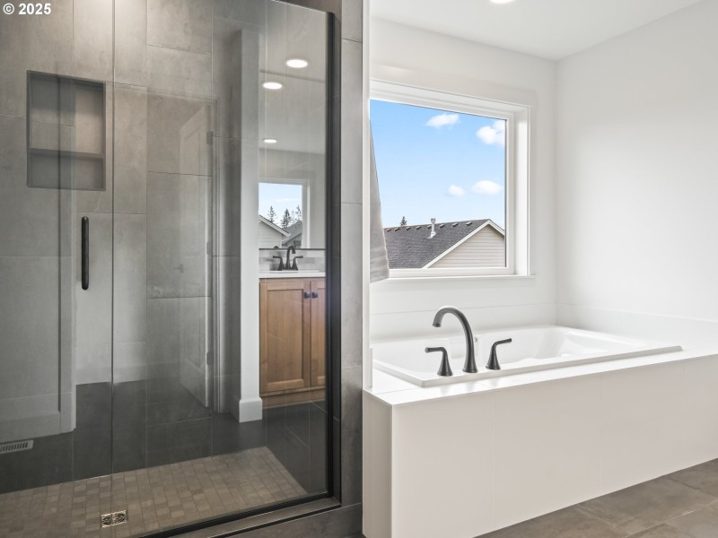 Owner's Suite Bathroom