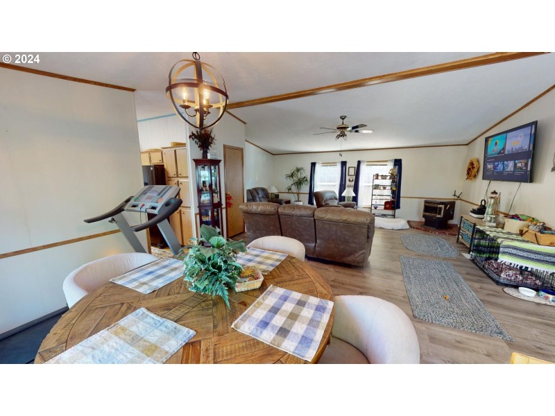 Living Room/Dining Room