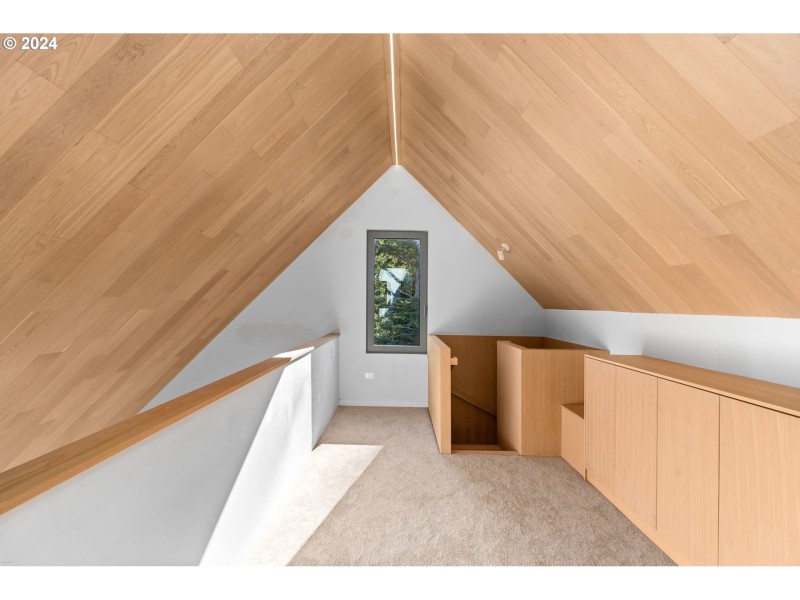 Bedroom, Owner's Suite