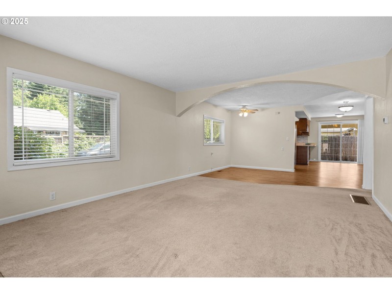 Living Room/Dining Room
