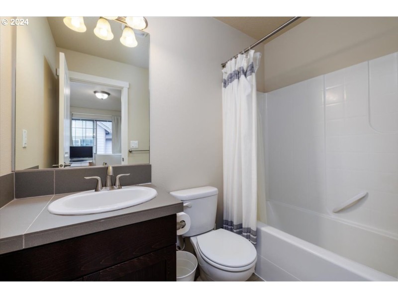 Owner's Suite Bathroom