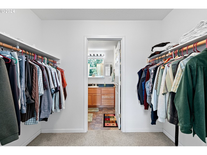 Bedroom, Owner's Suite