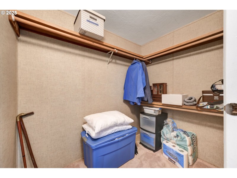 Bedroom, Owner's Suite