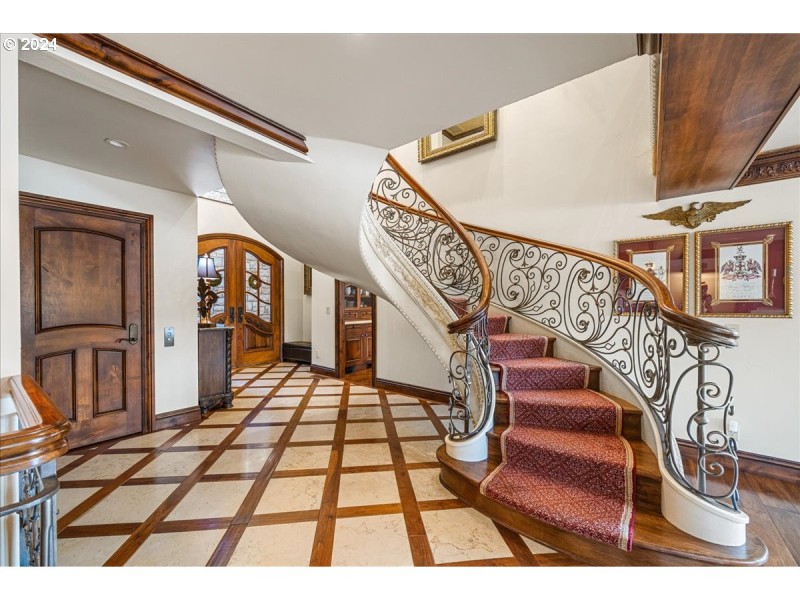 Entrance/Foyer