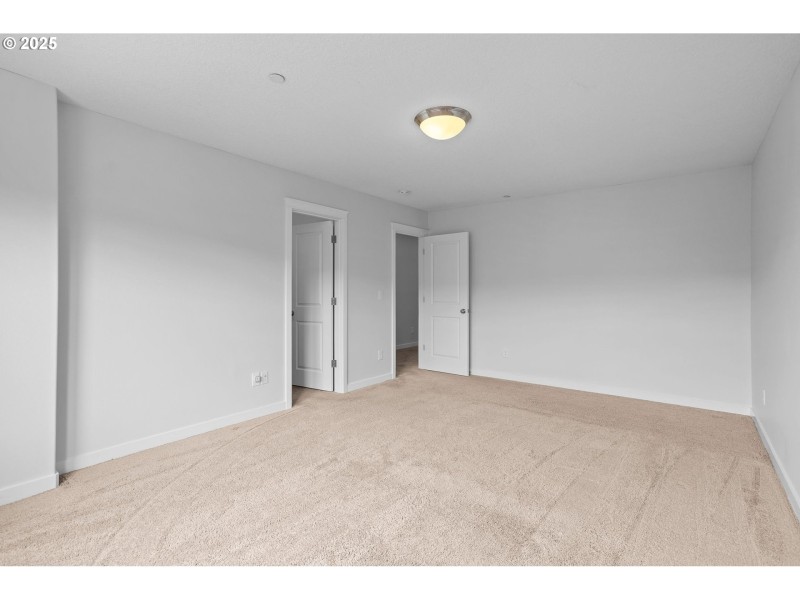 Bedroom, Primary