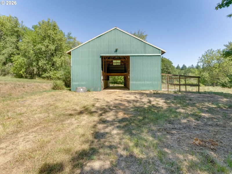 Barn