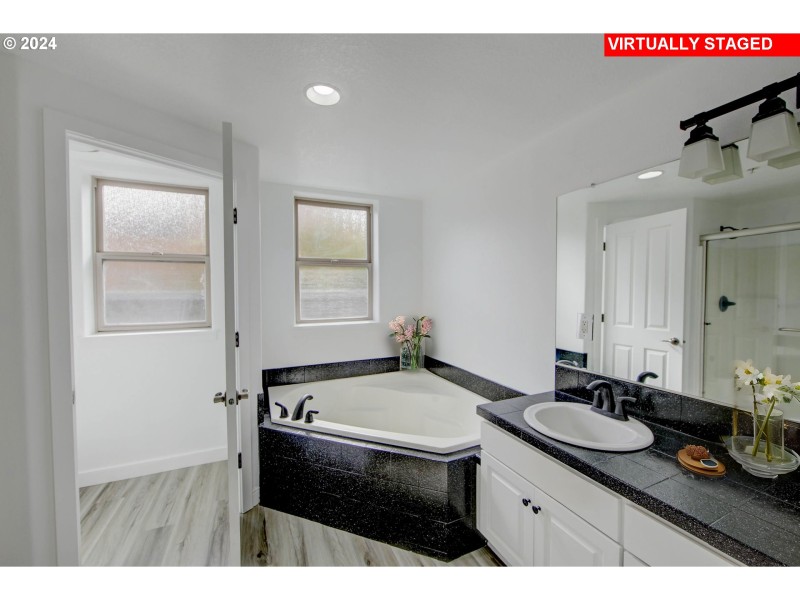 Owner's Suite Bathroom