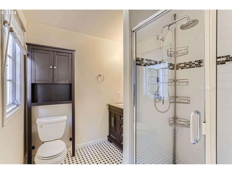 Bathroom, Attached