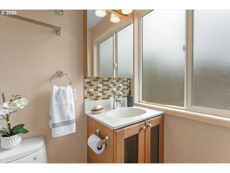 Bathroom, Attached