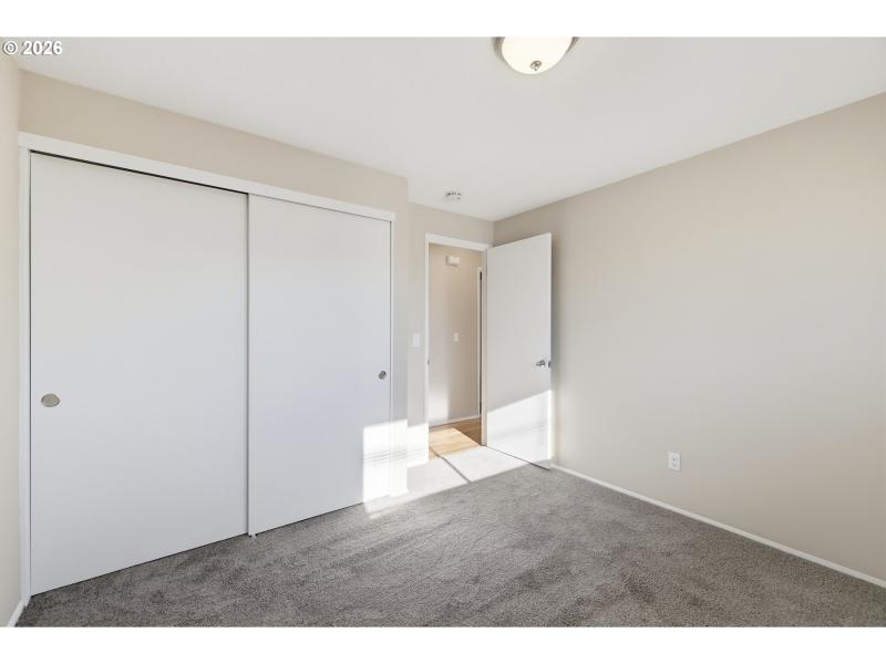 Bedroom, Primary