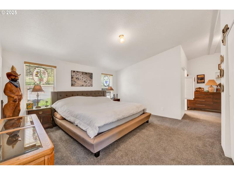 Bedroom, Owner's Suite