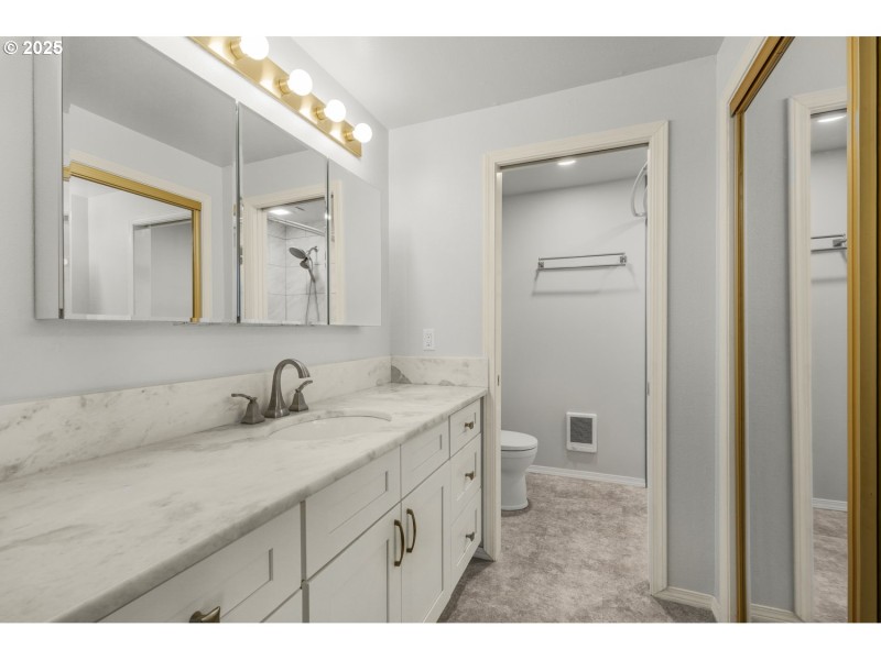 Bathroom, Attached