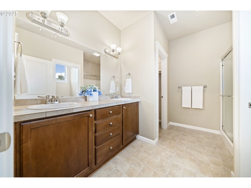 Owner's Suite Bathroom
