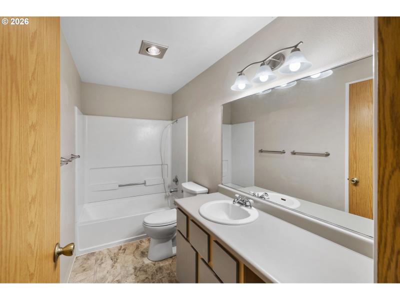 En Suite Bathroom