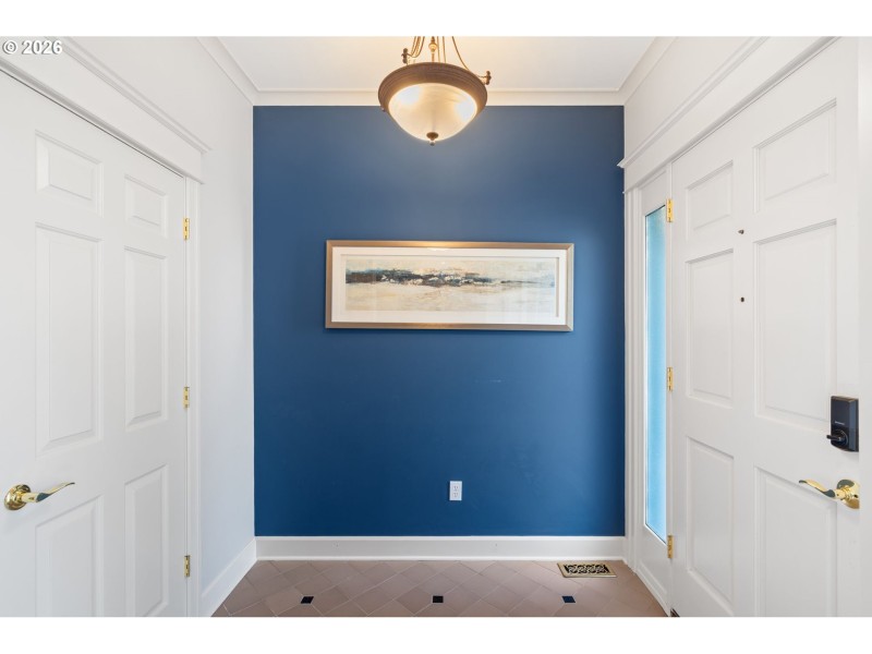 Entrance/Foyer