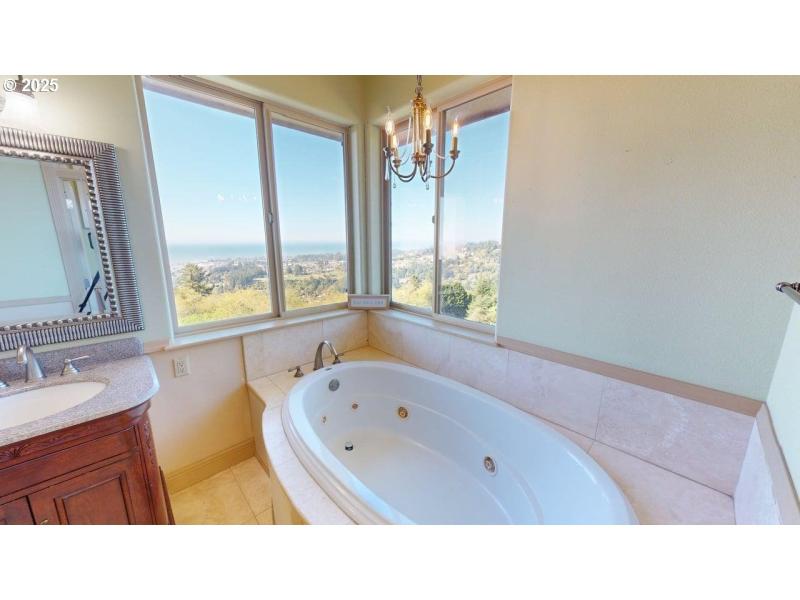 Owner's Suite Bathroom