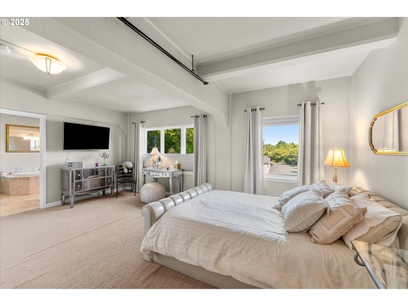 Owner's Suite Bedroom