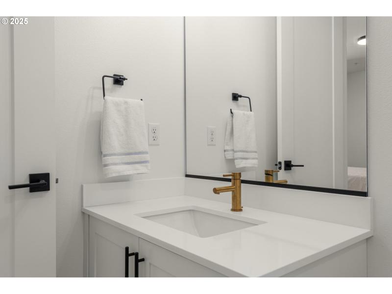 Owner's Suite Bathroom