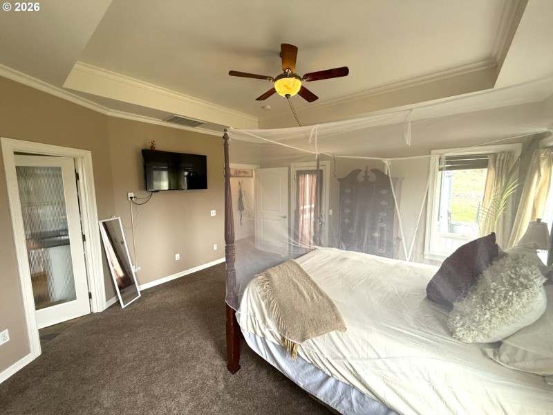 Bedroom, Owner's Suite