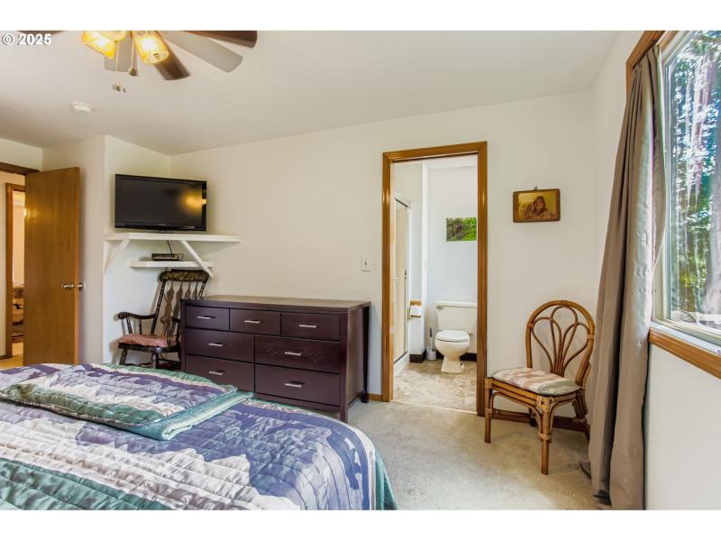 Bedroom, Owner's Suite