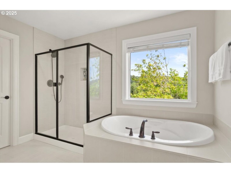 Owner's Suite Bathroom