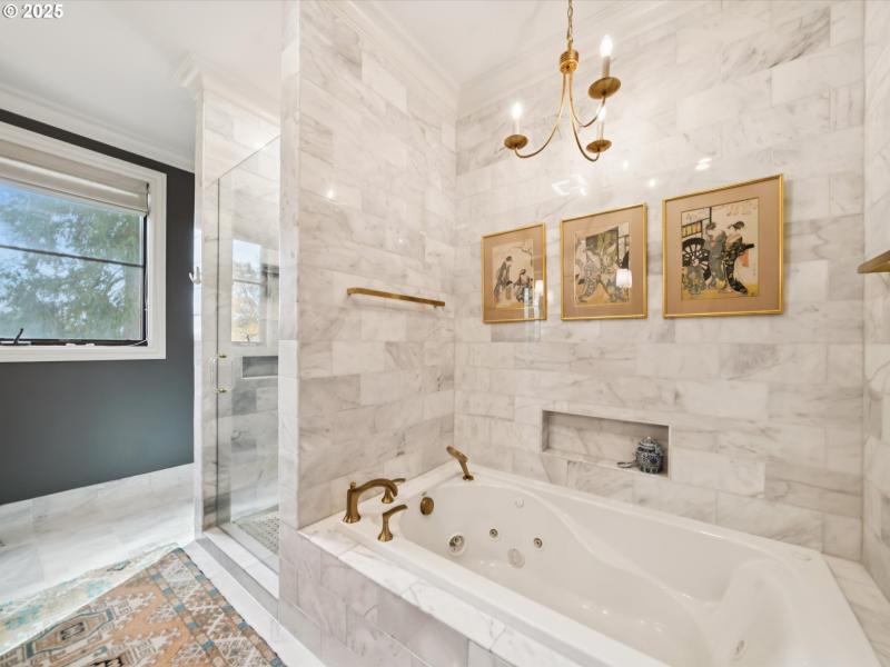 Owner's Suite Bathroom