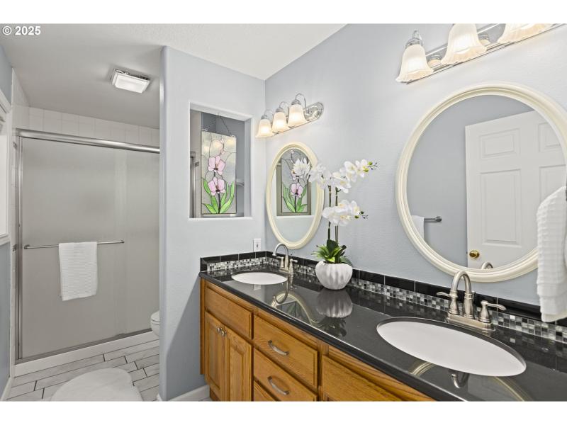 Owner's Suite Bathroom