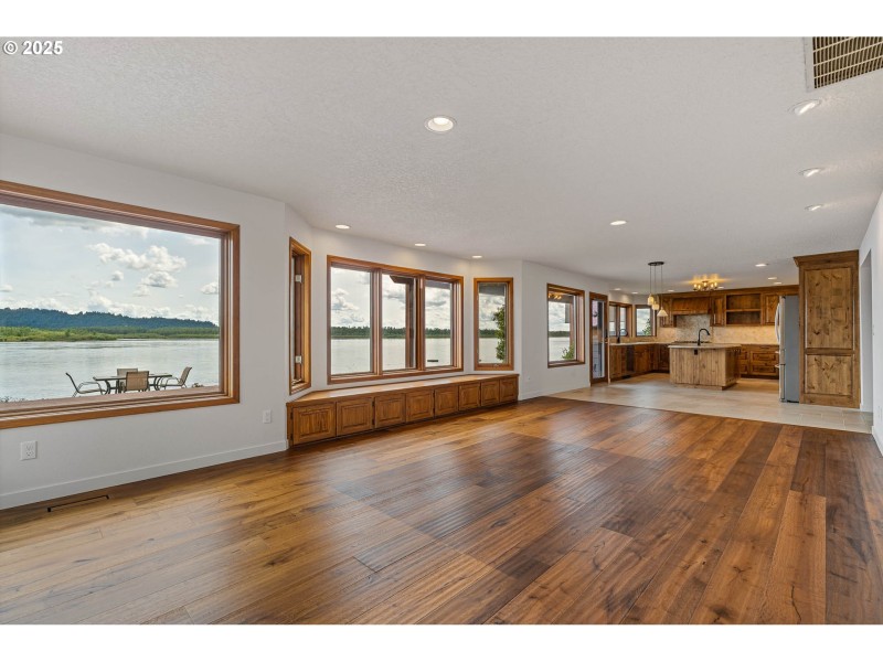 Kitchen/Living Room